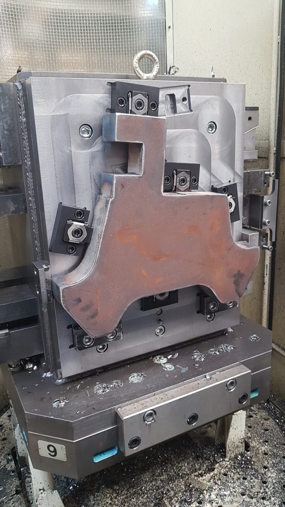 Workpiece specific clamping.