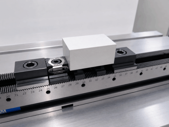 Narrow workpiece fixture 2.
