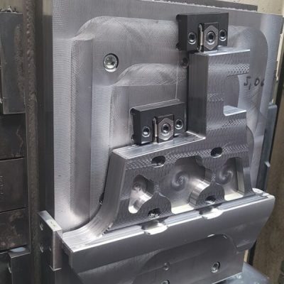 Custom workholding with ok vise blank system.